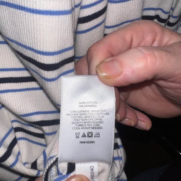 NWT Express off white blue stripe puff 3/4 sleeve henley shirt top woman's M - Picture 7 of 7